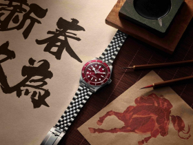 新春敢為，丹紅啟歲：帝舵表以Black Bay系列演繹金馬獻瑞之姿